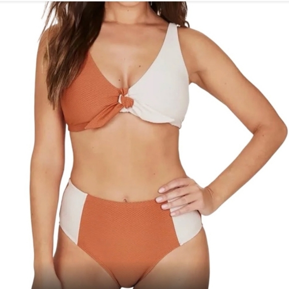 Nip Tuck Copper Bikini Size 10 NWT Multi Fit Cup - Picture 1 of 7